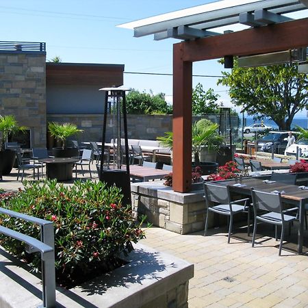 Qualicum Beach Inn Екстериор снимка