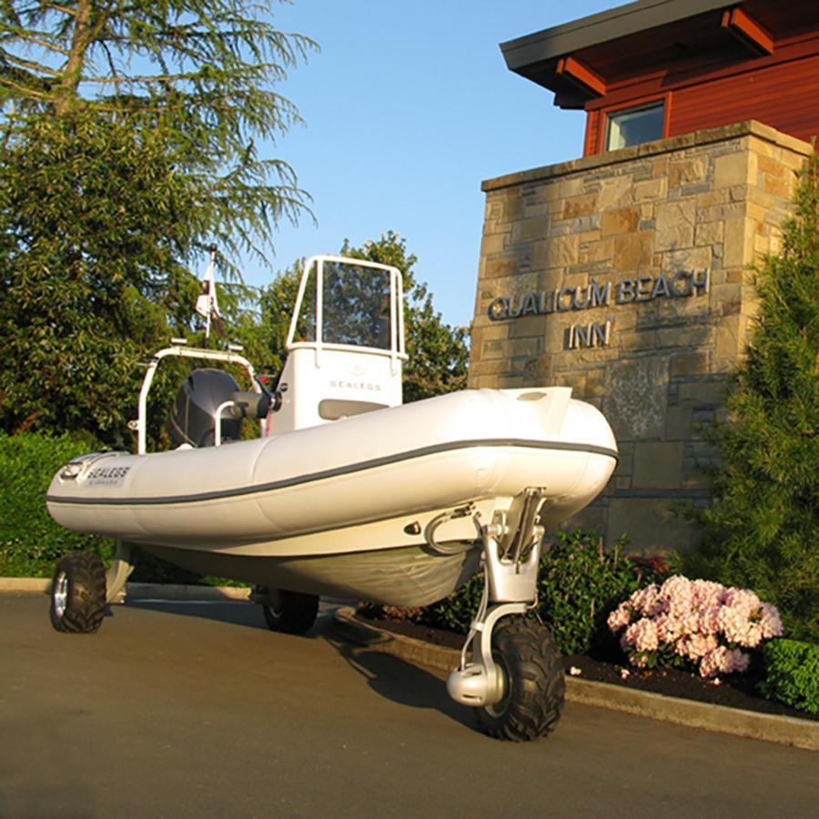 Qualicum Beach Inn Екстериор снимка