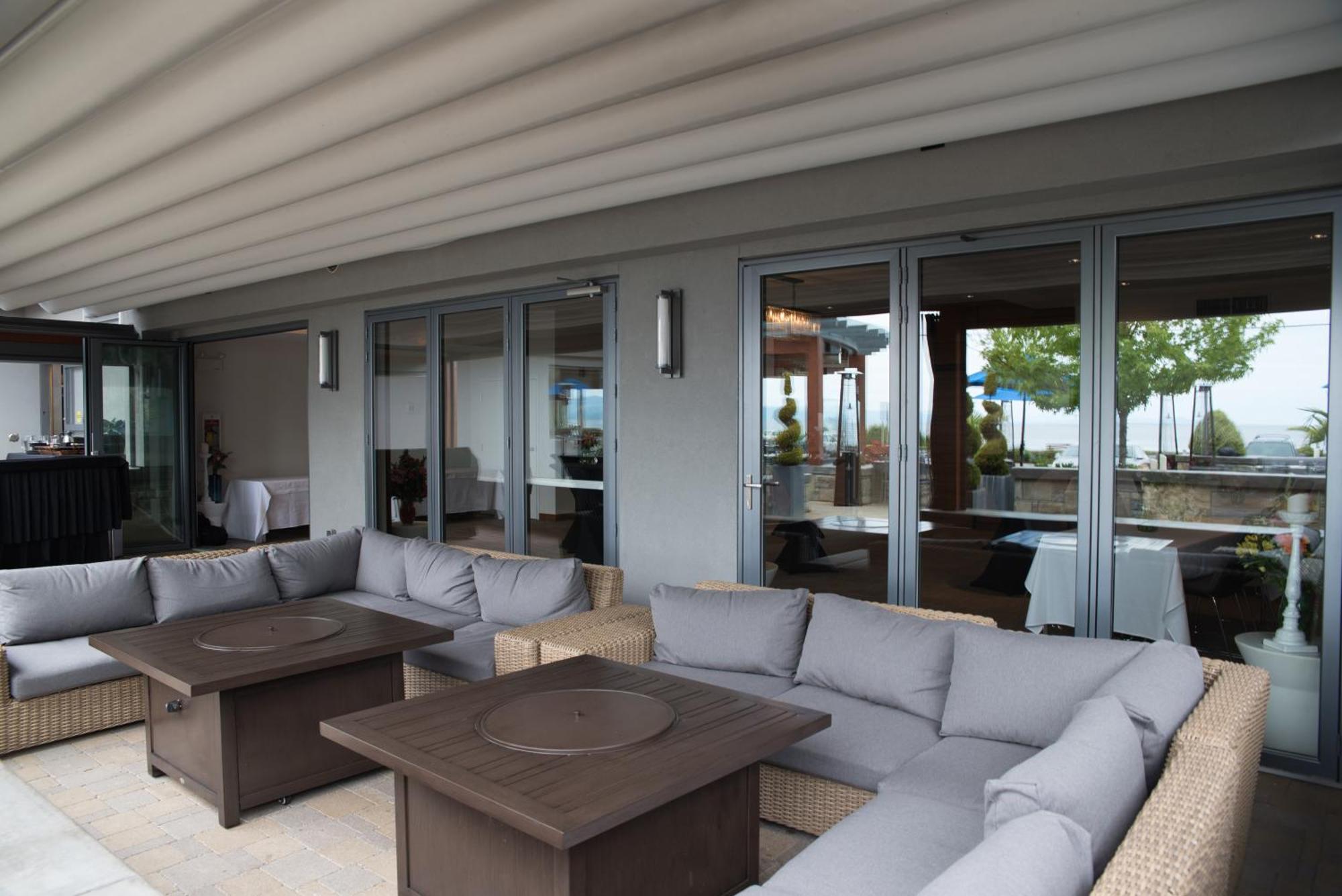 Qualicum Beach Inn Екстериор снимка