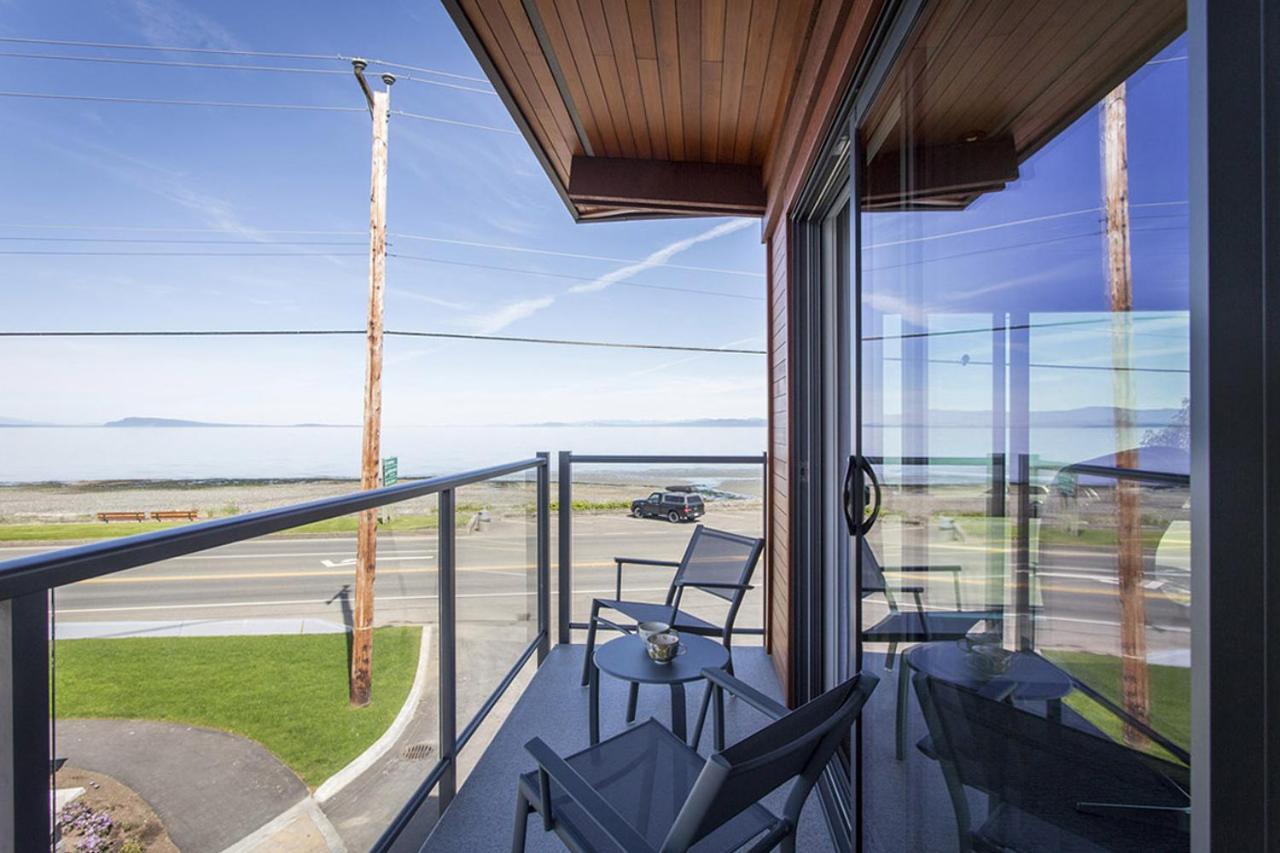 Qualicum Beach Inn Екстериор снимка