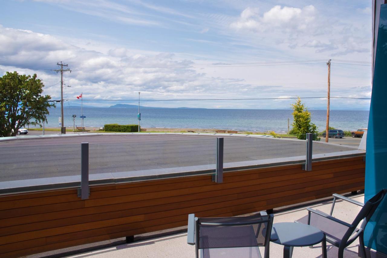 Qualicum Beach Inn Екстериор снимка
