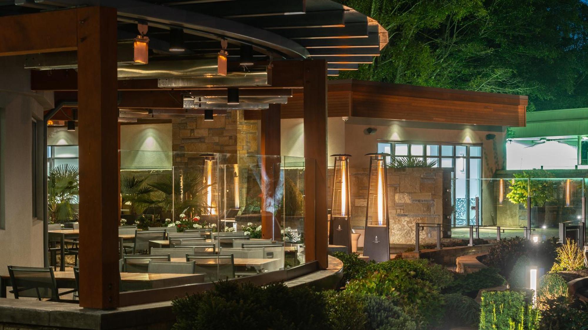 Qualicum Beach Inn Екстериор снимка