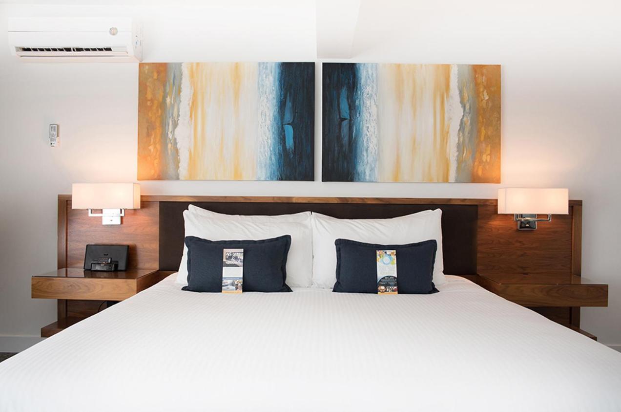 Qualicum Beach Inn Екстериор снимка