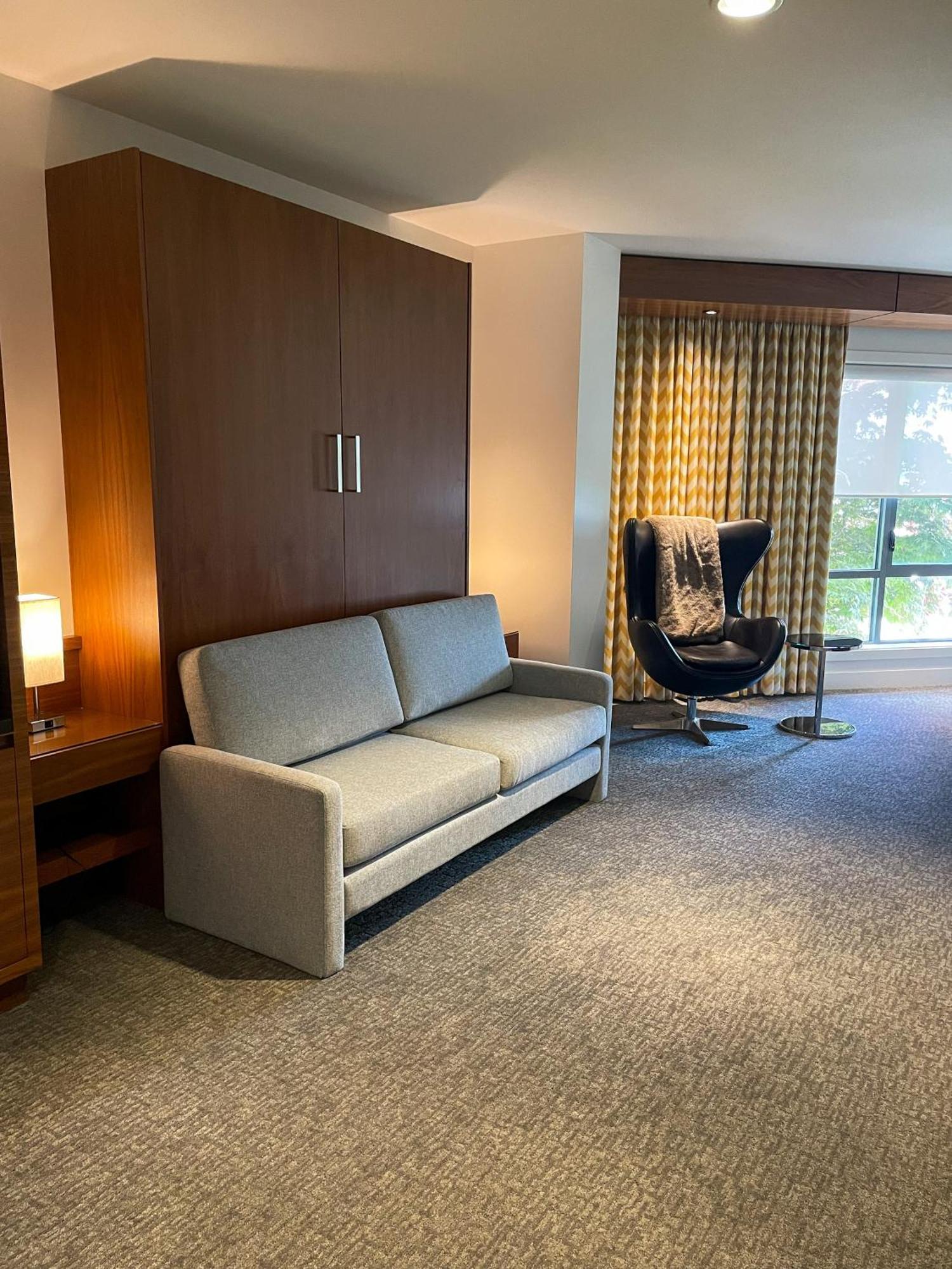 Qualicum Beach Inn Екстериор снимка