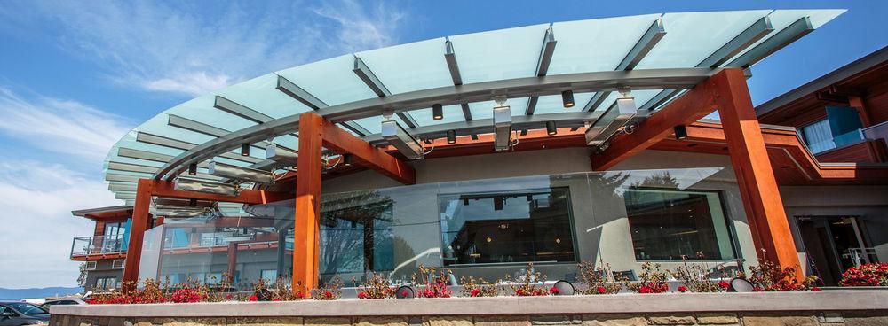 Qualicum Beach Inn Екстериор снимка